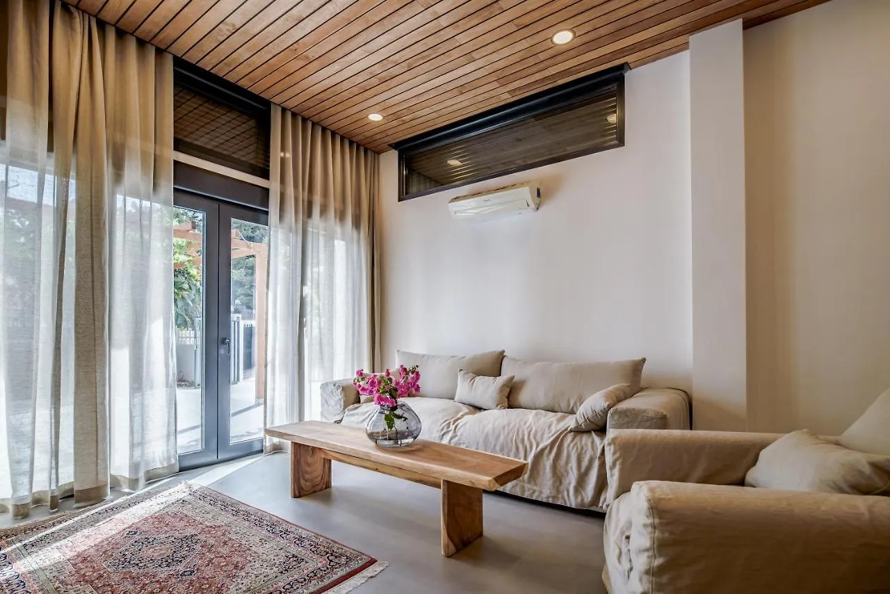 Luxury Villa Alhambra Close To Sea And Centre Benalmádena