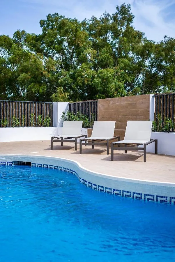 Luxury Villa Alhambra Close To Sea And Centre 베날마데나코스타