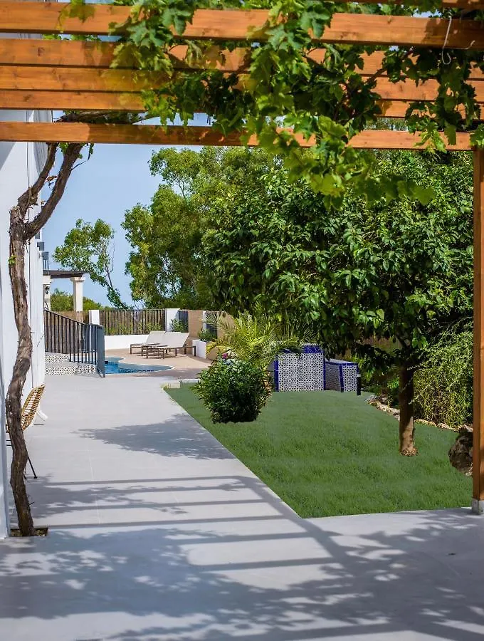 Luxury Villa Alhambra Close To Sea And Centre 베날마데나코스타