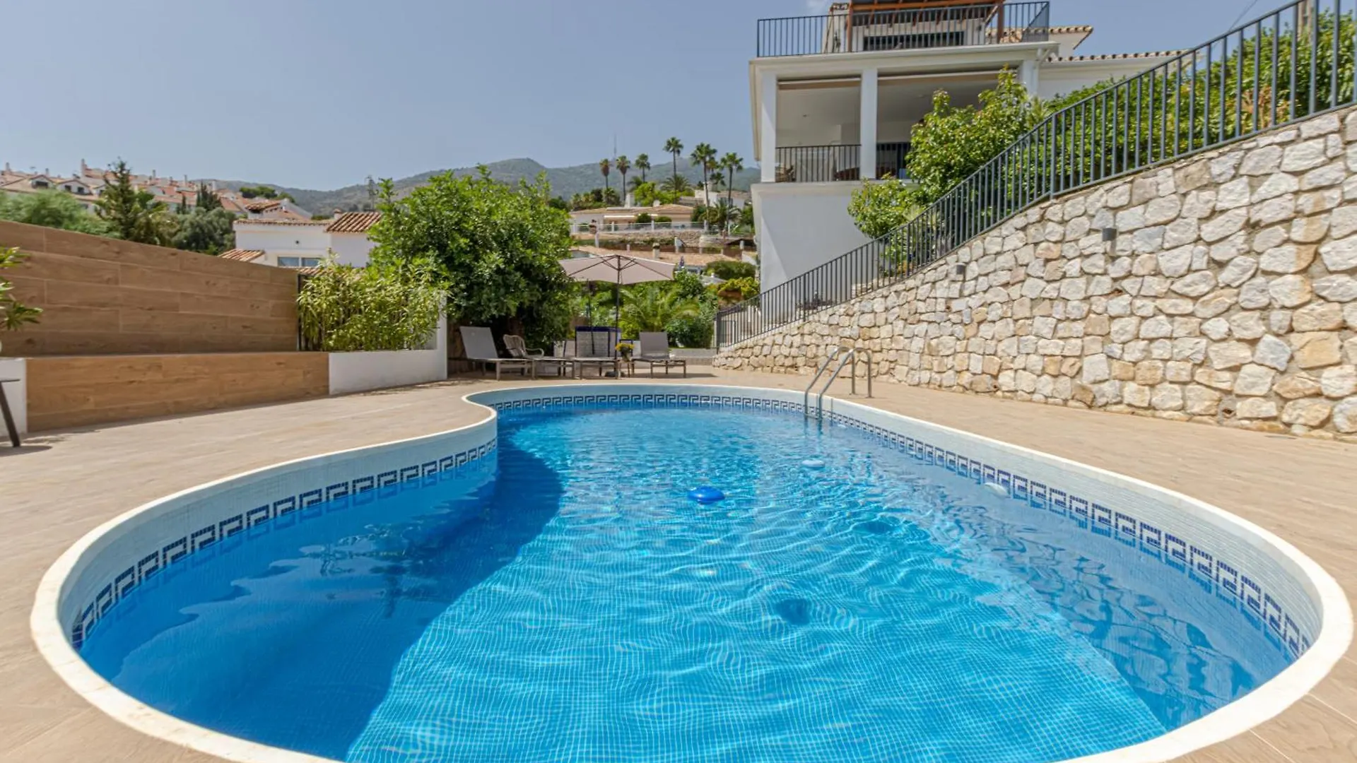 Luxury Villa Alhambra Close To Sea And Centre 베날마데나코스타 스페인