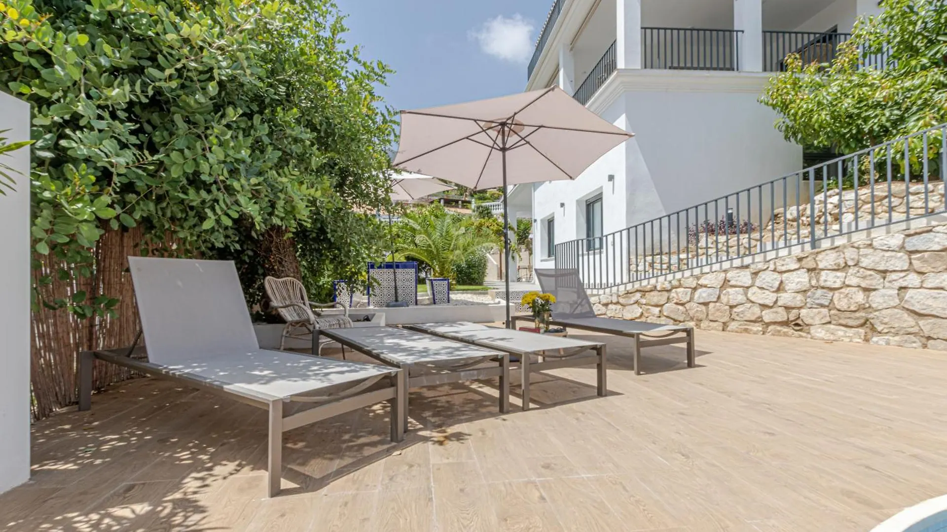 Luxury Villa Alhambra Close To Sea And Centre 베날마데나코스타