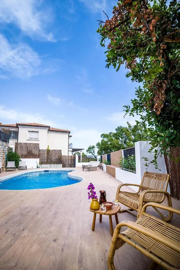 Luxury Villa Alhambra Close To Sea And Centre Benalmádena